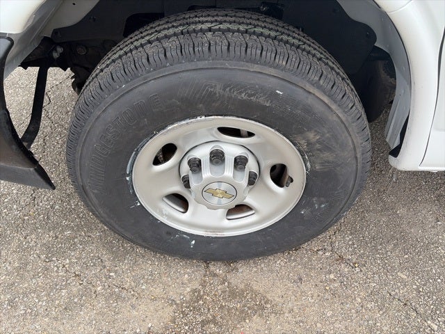 2023 Chevrolet Express 3500 LS Passenger