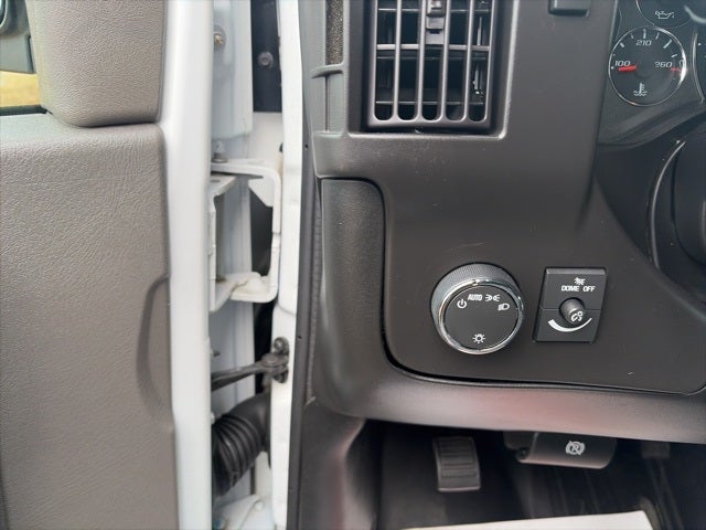 2023 Chevrolet Express 3500 LS Passenger