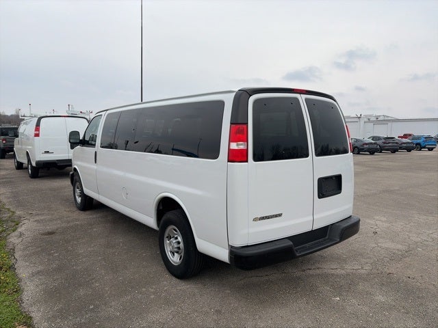 2023 Chevrolet Express 3500 LS Passenger