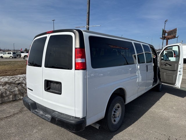 2023 Chevrolet Express 3500 LS Passenger