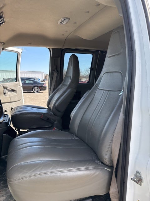 2023 Chevrolet Express 3500 LS Passenger