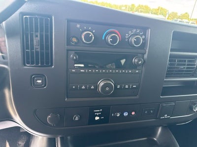 2025 Chevrolet Express 3500 LT Passenger