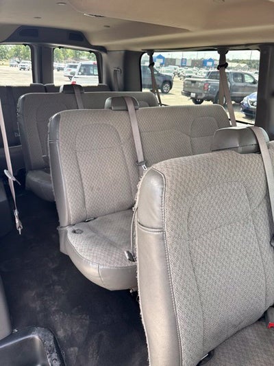 2025 Chevrolet Express 3500 LT Passenger