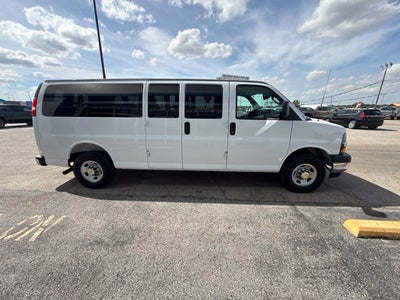 2025 Chevrolet Express 3500 LT Passenger