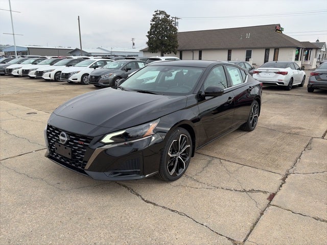 2025 Nissan Altima 2.5 SR