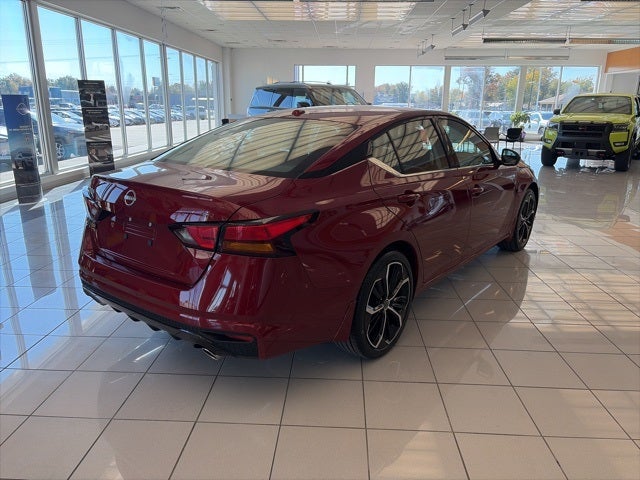 2025 Nissan Altima 2.5 SR