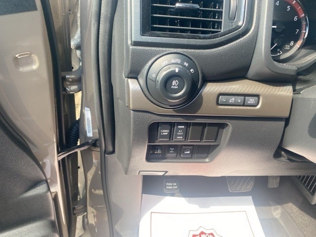 2024 Nissan Titan PRO-4X