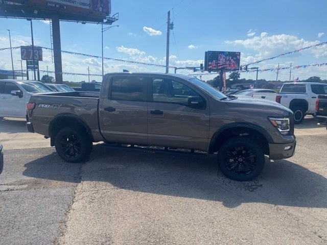 2024 Nissan Titan PRO-4X