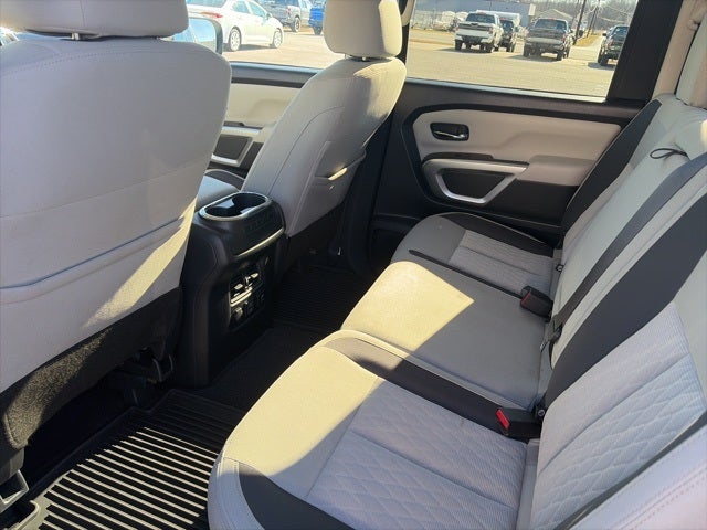 2021 Nissan Titan SV