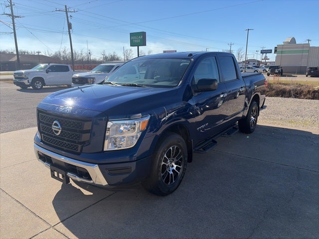 2021 Nissan Titan SV
