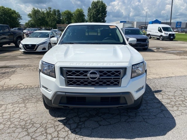 2024 Nissan Frontier SV