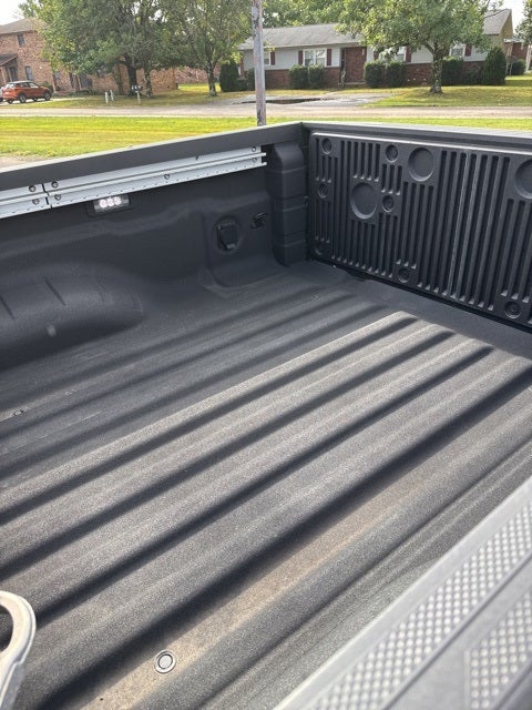 2024 Nissan Frontier SL