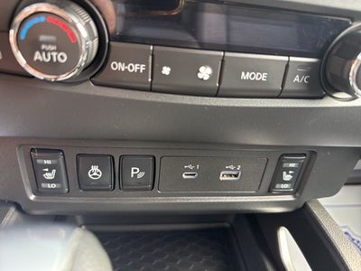 2024 Nissan Frontier SV