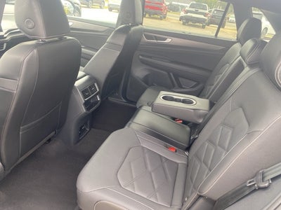 2024 Volkswagen Atlas Cross Sport 2.0T SE w/Technology