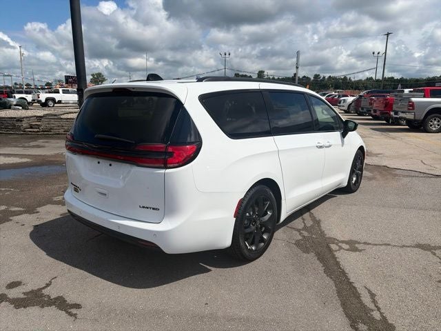 2025 Chrysler Pacifica Limited