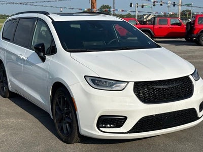2025 Chrysler Pacifica Limited