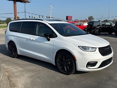 2025 Chrysler Pacifica Limited