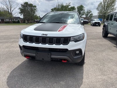 2025 Jeep Compass Trailhawk