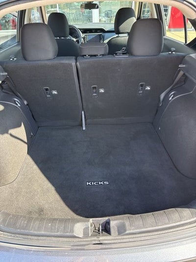 2022 Nissan Kicks SV