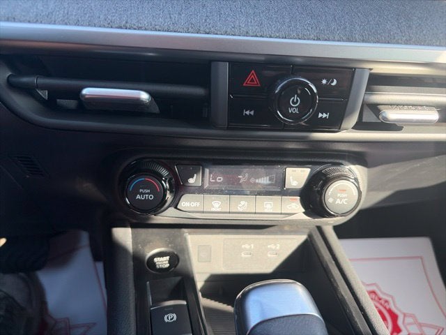 2027 Nissan Kicks SV