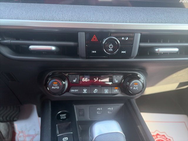 2027 Nissan Kicks SV
