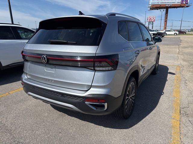 2025 Volkswagen Taos 1.5T SE