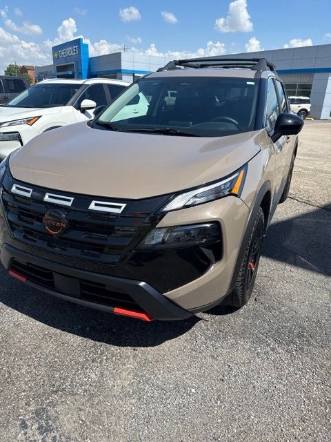 2025 Nissan Rogue Rock Creek