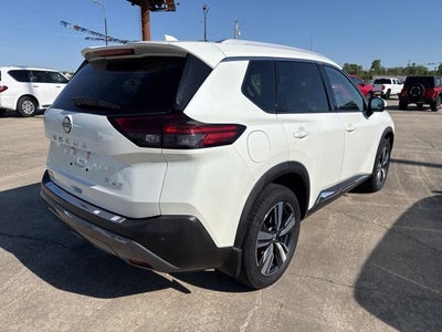 2022 Nissan Rogue SL