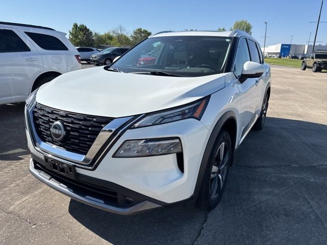 2022 Nissan Rogue SL
