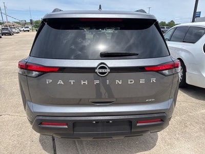 2025 Nissan Pathfinder SV