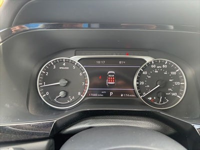2025 Nissan Pathfinder SL