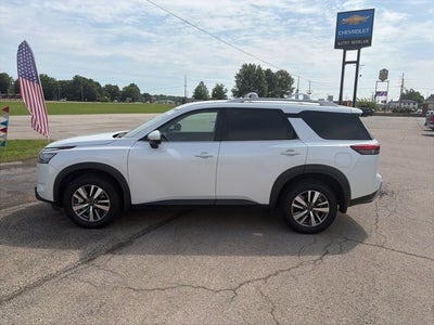 2025 Nissan Pathfinder SL