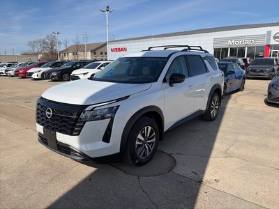 2026 Nissan Pathfinder SL