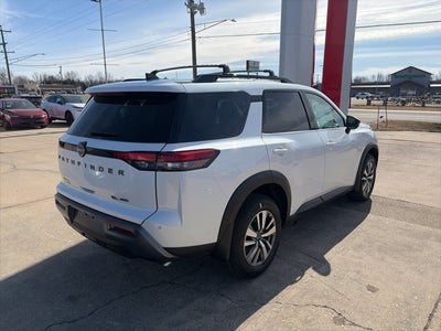 2026 Nissan Pathfinder SL