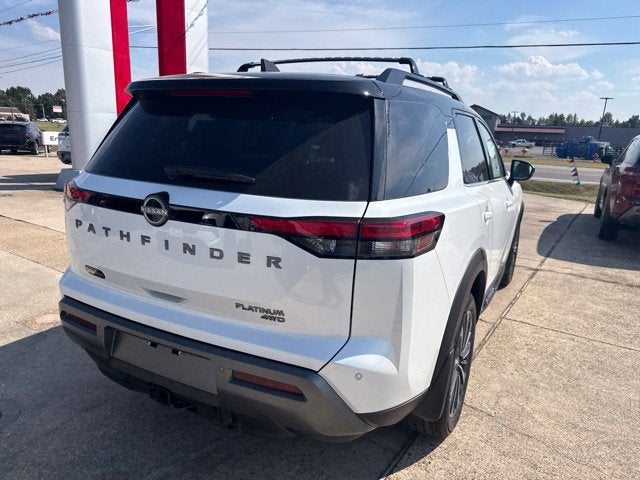 2026 Nissan Pathfinder Platinum