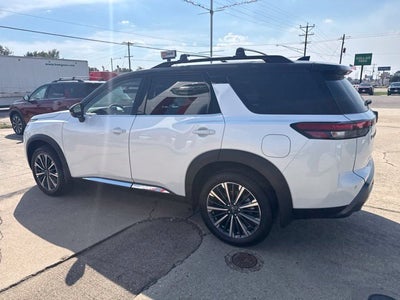 2026 Nissan Pathfinder Platinum