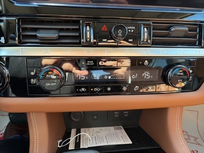 2026 Nissan Pathfinder Platinum