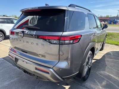 2026 Nissan Pathfinder Platinum