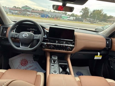 2026 Nissan Pathfinder Platinum