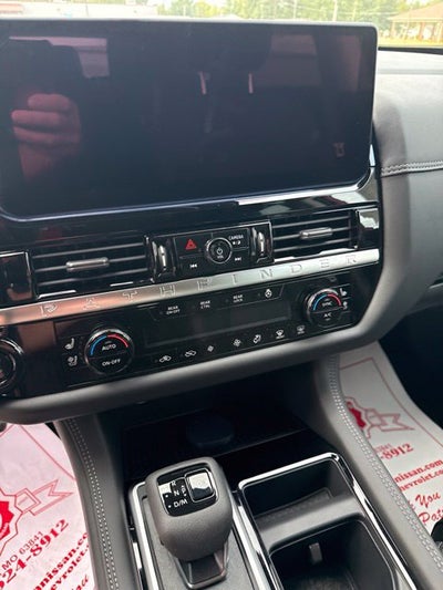 2026 Nissan Pathfinder Platinum