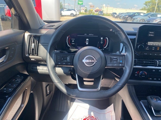 2024 Nissan Pathfinder Platinum