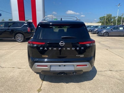 2024 Nissan Pathfinder Platinum