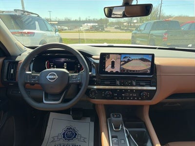 2026 Nissan Pathfinder Platinum