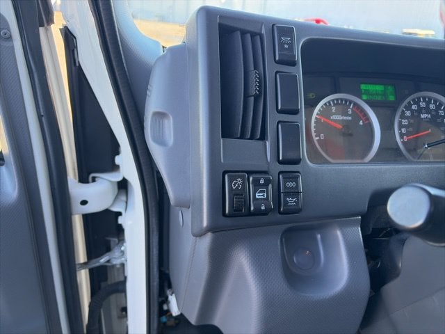 2022 Isuzu NRR Box truck