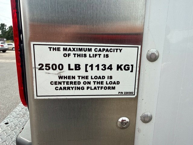 2022 Isuzu NRR Box truck