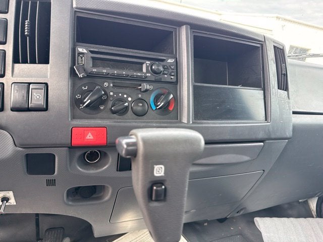 2022 Isuzu NRR Box truck