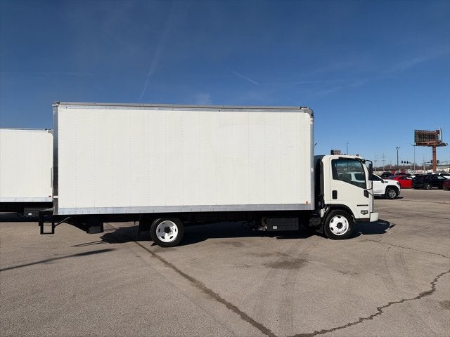 2022 Isuzu NRR Box truck