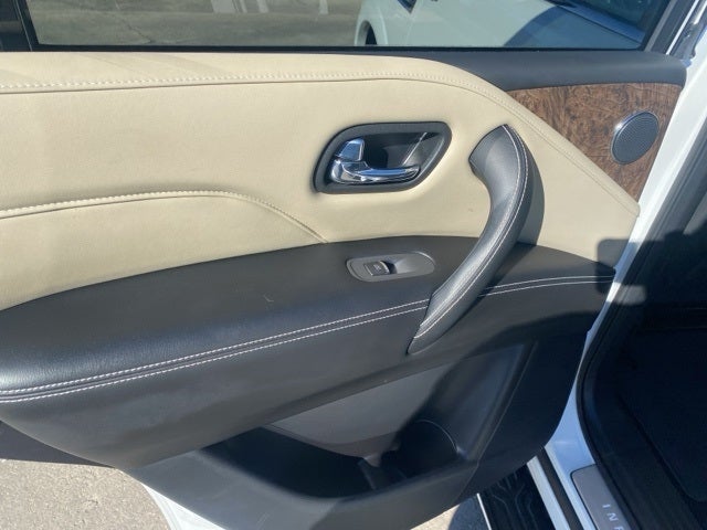 2023 INFINITI QX80 Premium Select