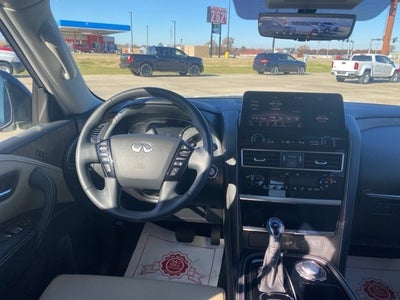 2023 INFINITI QX80 Premium Select