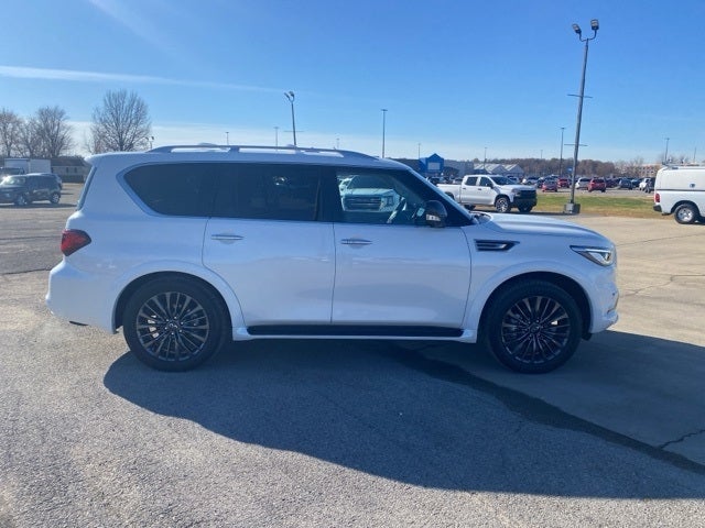 2023 INFINITI QX80 Premium Select